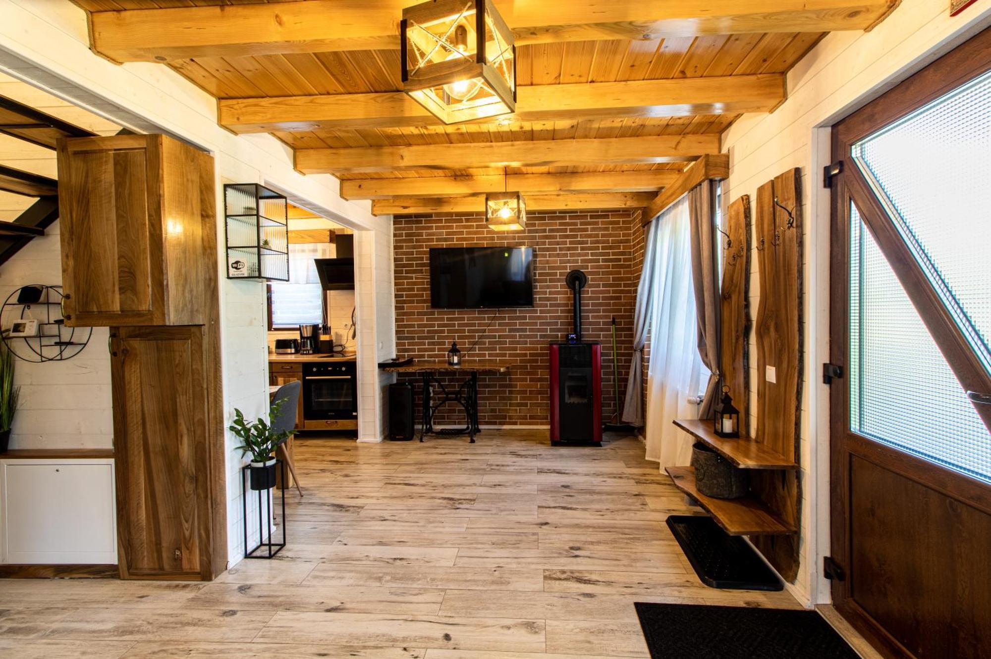 Bear'S Lair Chalet Porumbacu de Sus Exterior photo