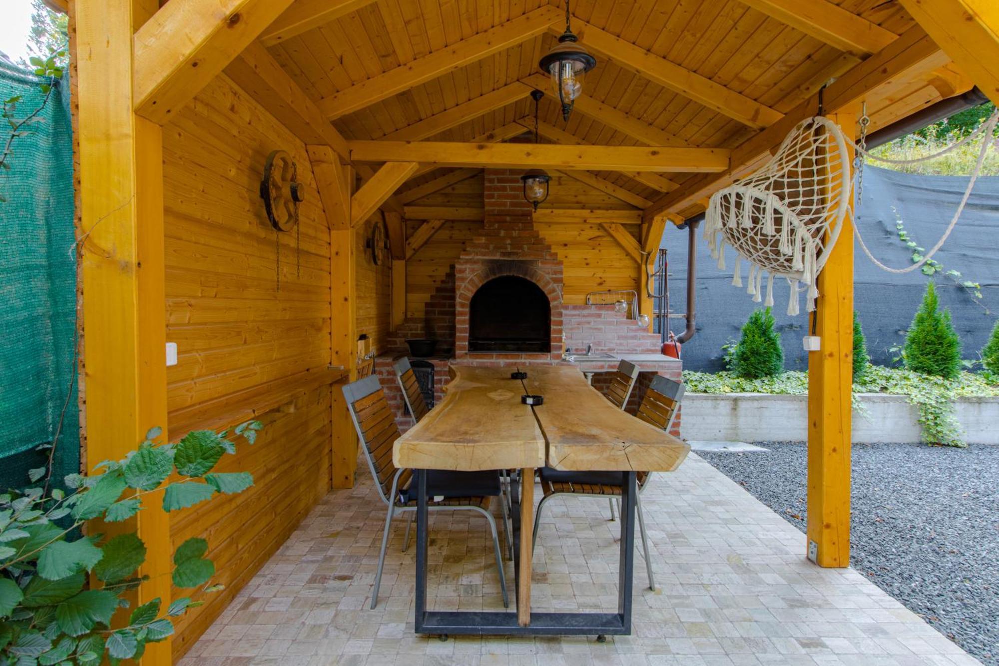 Bear'S Lair Chalet Porumbacu de Sus Exterior photo
